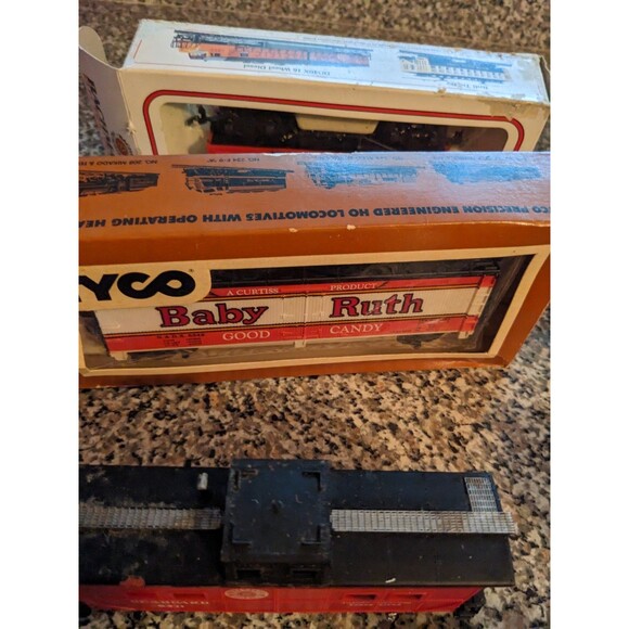 Vintage Tyco Trains lot of 7 Amtrak Baby Ruth Wesson In and Out of Box Condition - Picture 9 of 15